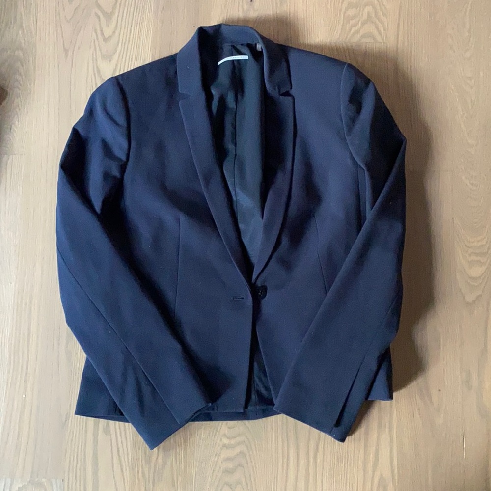 Tahari Black Blazer size 10